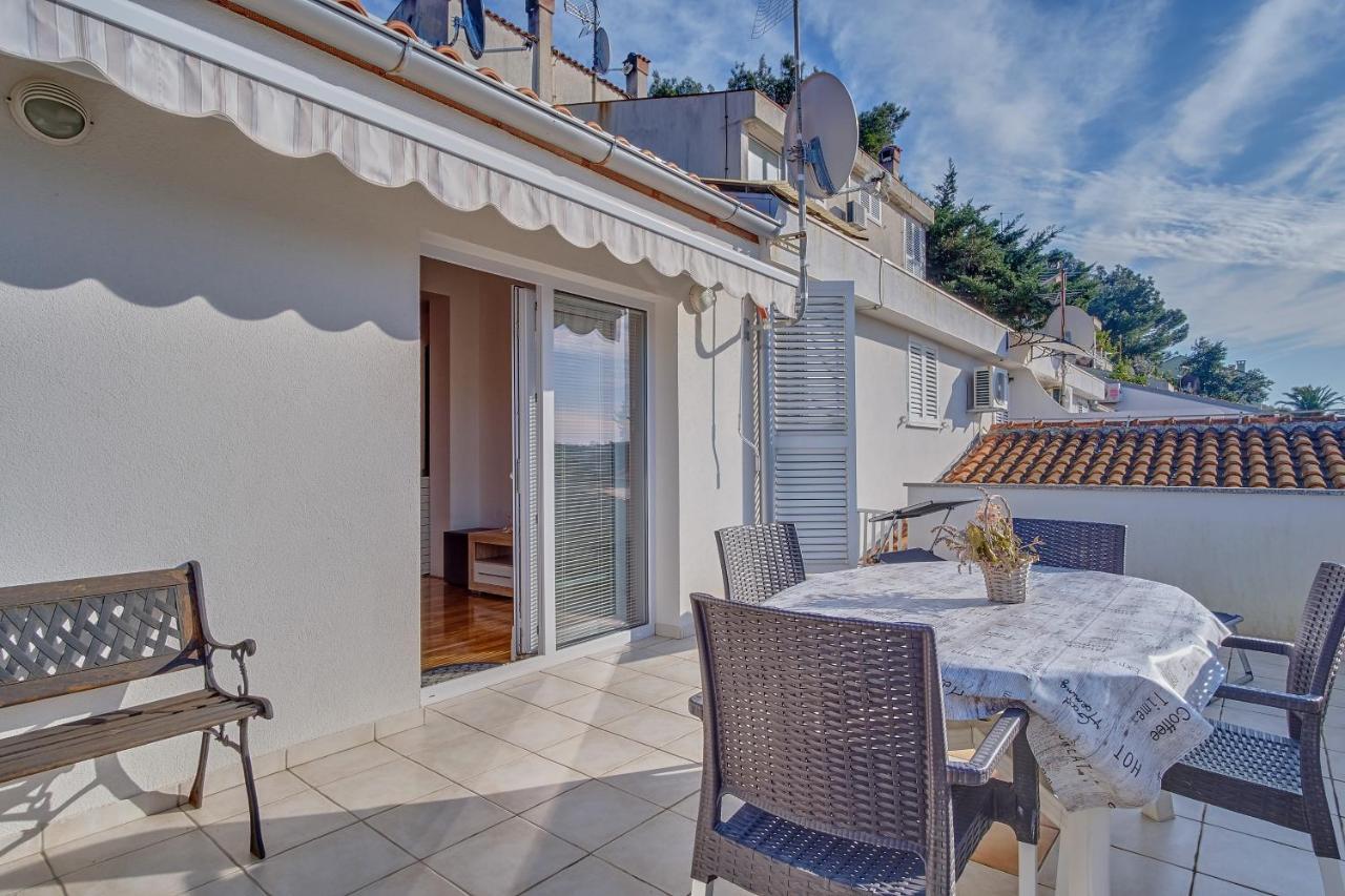 Apartments Zerjav Mali Losinj Bagian luar foto